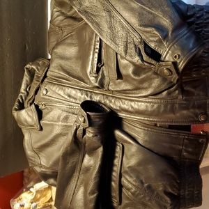 Men's Leather YBS Bomber Jacket size XL.  Channel inner Tom Cruise when wearing
